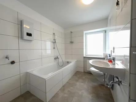 Badezimmer EG - Haus kaufen in Speicher - Saniert und einzugsbereit ** REH in Speicher **