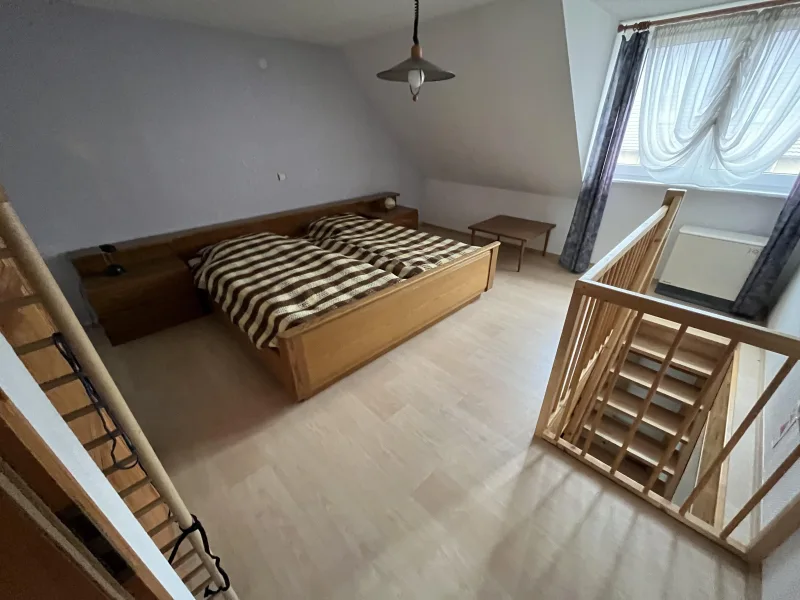 Schlafzimmer DG