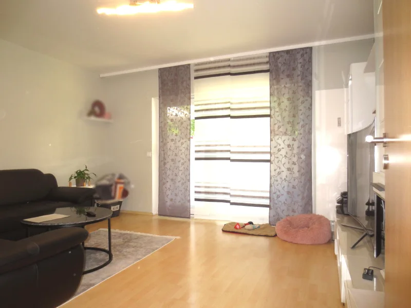 Wohnzimmer - Wohnung kaufen in Nagold - *** Renovierte Wohnung mit schöner Terrasse ***