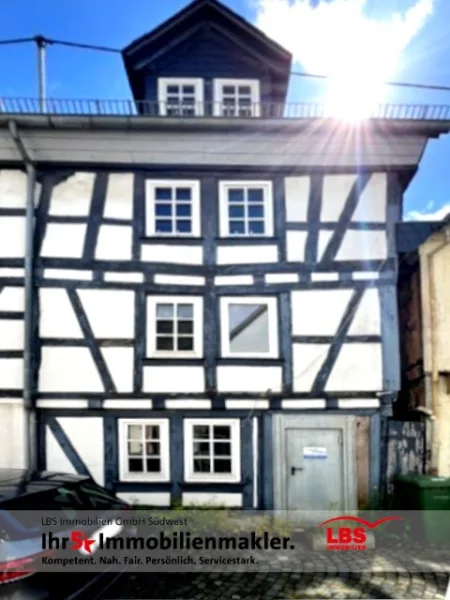 Ansicht Haus 14 - Haus kaufen in Montabaur - Lage! Lage! Lage!Top Kapitalanlage in Altstadt MTB