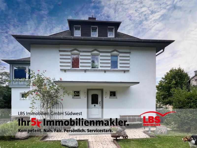 Ansicht vorne - Haus kaufen in Lahnstein - Exklusive Villa, die kaum Wünsche offen lässt ....