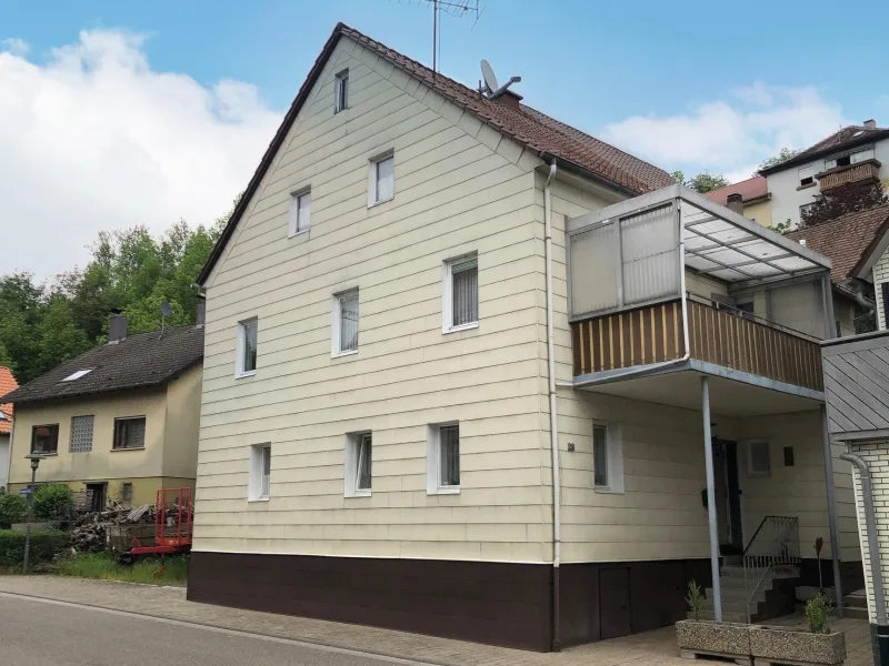 Außenansicht - Haus kaufen in Neudenau - Wohnhaus mit Scheune in zentraler Wohnlage