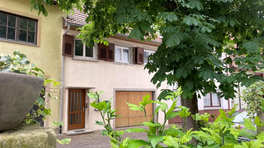 Außenansicht - Haus kaufen in Engen - Die goldene Mitte