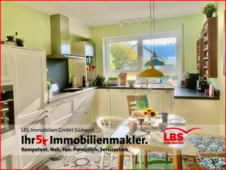 Küche mit Essplatz - Wohnung kaufen in Böblingen - Stilsicheres und gemütliches Wohnjuwel! 