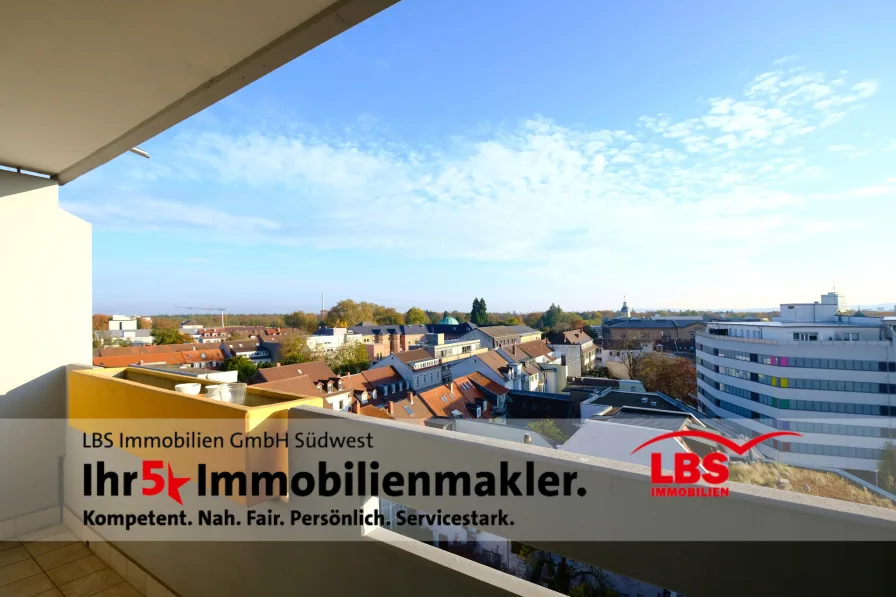 Balkon - Wohnung kaufen in Karlsruhe - Wohnen im Karlsruher Stadtzentrum: 3-Zi-Whg. inkl. TG!