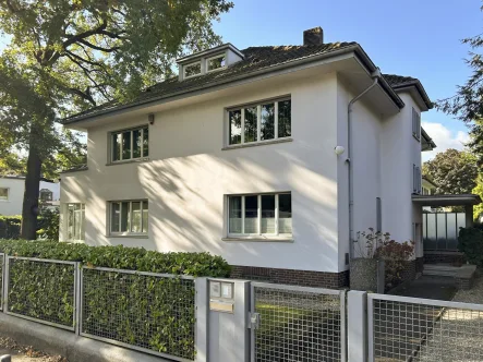 Außen - Haus kaufen in Frankfurt - Exklusive Villa in Frankfurter Prestigelage! 