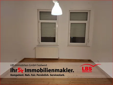 Kinderzimmer - Wohnung mieten in Frankenthal - Stilvolle 4-Zimmer-Altbauwohnung, frisch renoviert !