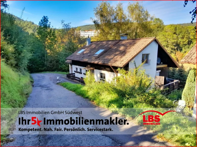 Außenansicht - Haus kaufen in Alpirsbach - Herrliche Aussicht - 1-2 Fam.Haus mit Einliegerwohnung