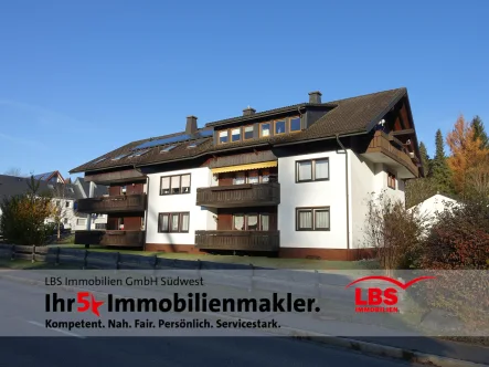  - Wohnung kaufen in Titisee-Neustadt - Großräumige 3 Zimmer Eigentumswohnung in Neustadt