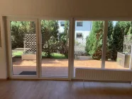 Wohnzimmer/Blick Terrasse