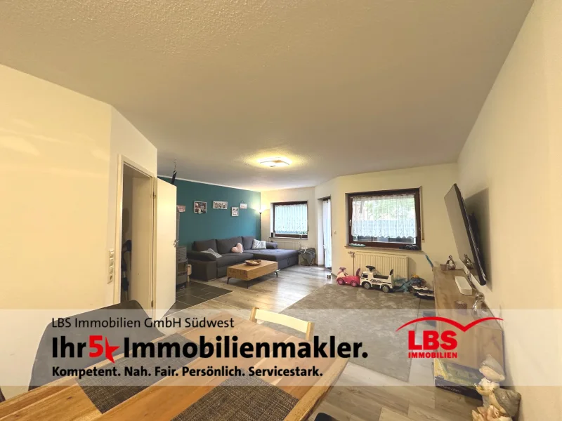 Wohnzimmer - Haus kaufen in Waghäusel - Reihenmittelhaus mit viel Platz in guter Lage