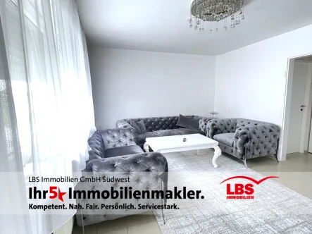 EG Wohnzimmer - Haus kaufen in Viernheim - 2-Familien-Haus mit Potenzial