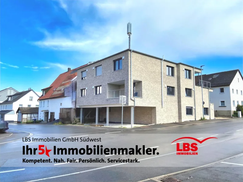 Außenansicht - Wohnung kaufen in Laichingen - Familiengerechte Neubauwohnung - KfW-Effizienzhaus 55