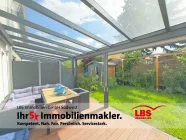 Terasse mit Pergola