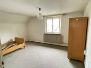 1 von 3 Zimmer im DG