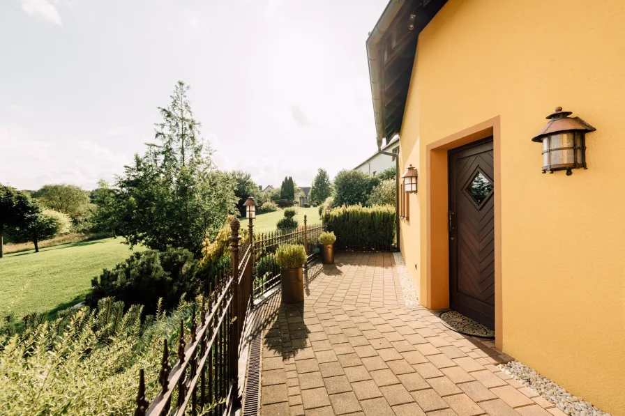 Hochterrasse zur Weinstube