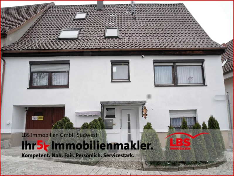 Herzlich willkommen! - Haus kaufen in Wiernsheim - Einfamilienhaus mit viel Potential