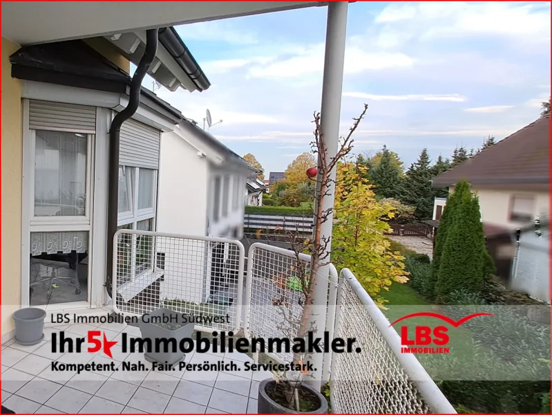 Balkon2 - Wohnung mieten in Pforzheim - Helle 2 Zimmer Wohnung mit Südbalkon und TG Stellplatz 