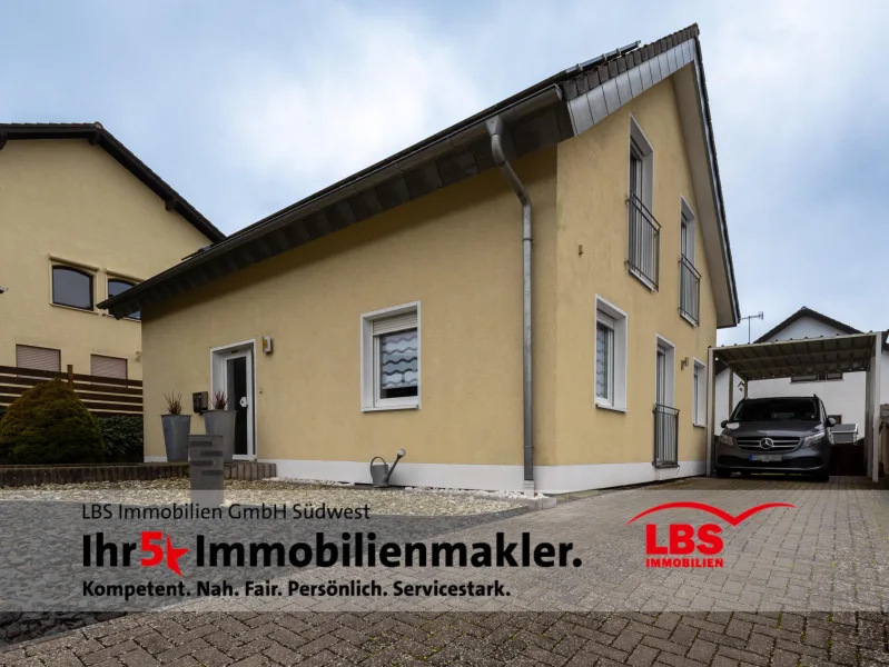 Außenansicht - Haus kaufen in Bechhofen - Modernes Einfamilienhaus mit Photovoltaik