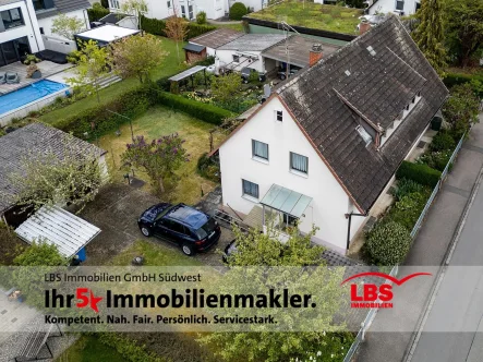 Luftaufnahme - Haus kaufen in Radolfzell - Gemütliche Doppelhaushälfte mit tollem Grundstück