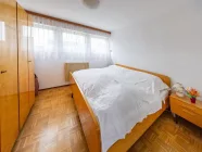 Schlafzimmer DG