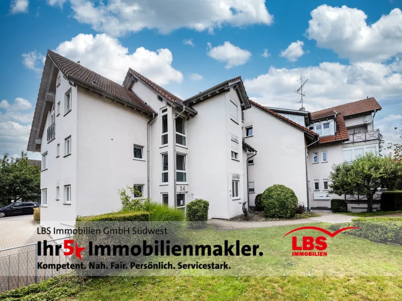 Gebäudeansicht - Wohnung kaufen in Radolfzell - Tolle Maisonette-Wohnung mit zwei Balkonen & Tiefgarage