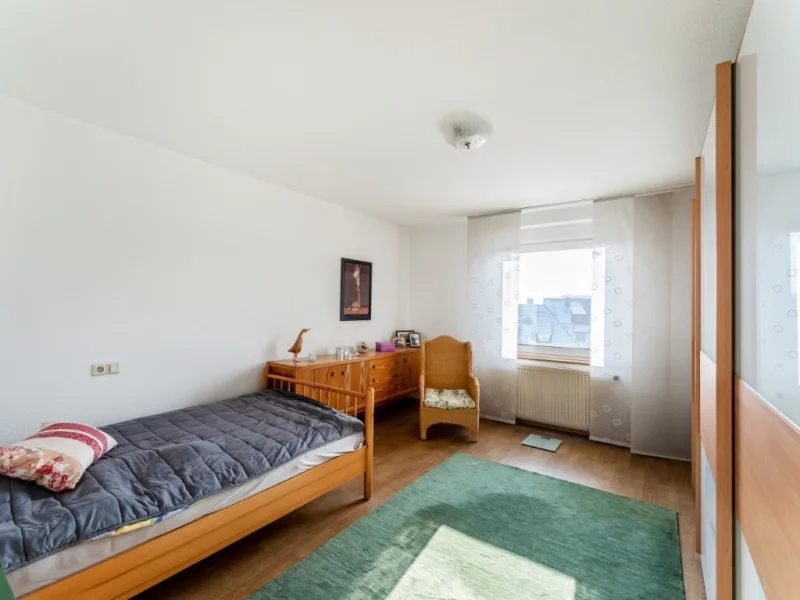 Schlafzimmer der Dg-Wohnung