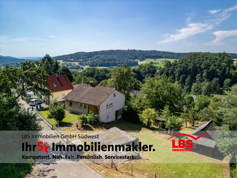 Wohnhaus mit großem Grundstück - Haus kaufen in Stockach - Wohnhaus mit toller Sicht und großem Grdst./Bauplatz 