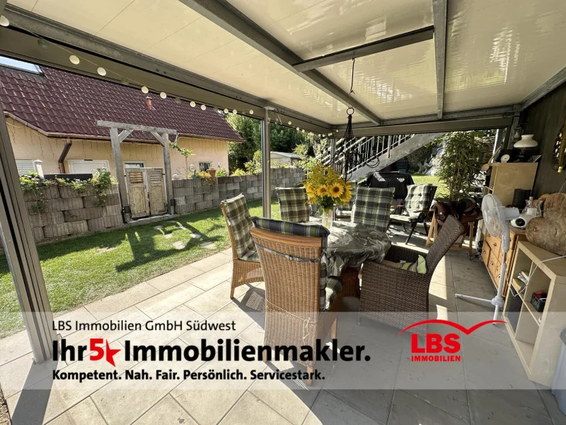 Zweite überdachte Terrasse 