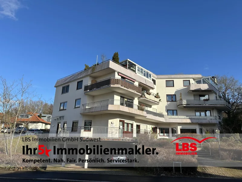 Hausansicht - Wohnung kaufen in Stockach - Eigentumswohnung mit schönem Fernblick - 2023 neue Heizung + 2024 neue Fenster!