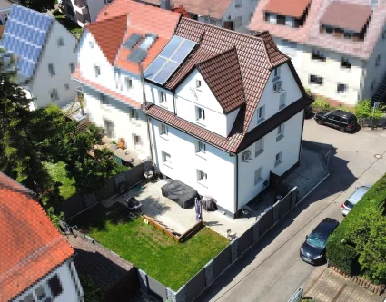 Hausansicht - Haus kaufen in Stuttgart - Top modernisiertes 2-3 Familienhaus in S-Möhringen!