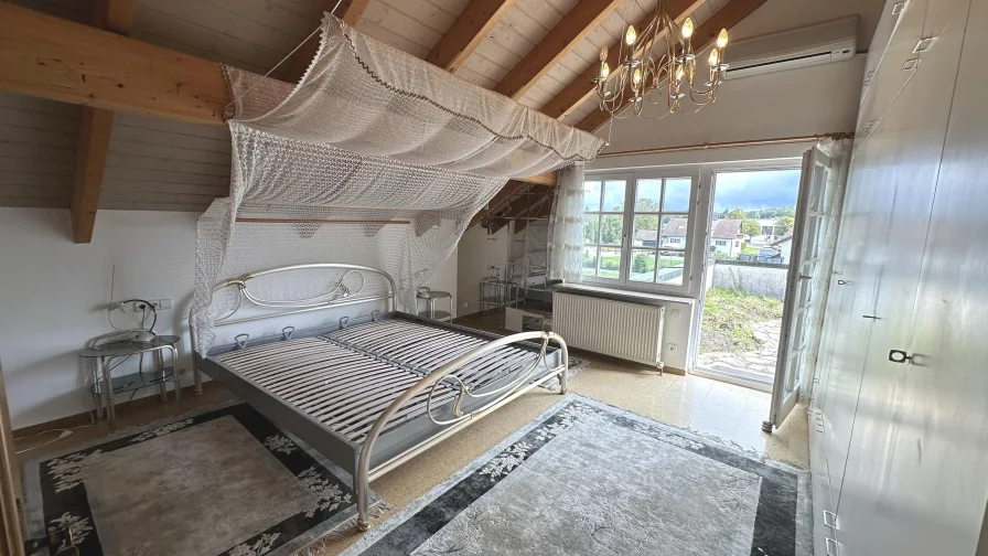 Schlafzimmer / Dachterrasse