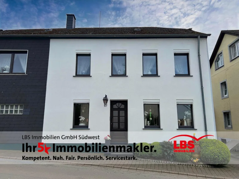 Außenansicht - Haus kaufen in Wiltingen - historisches Einfamilienhaus mit modernem Komfort