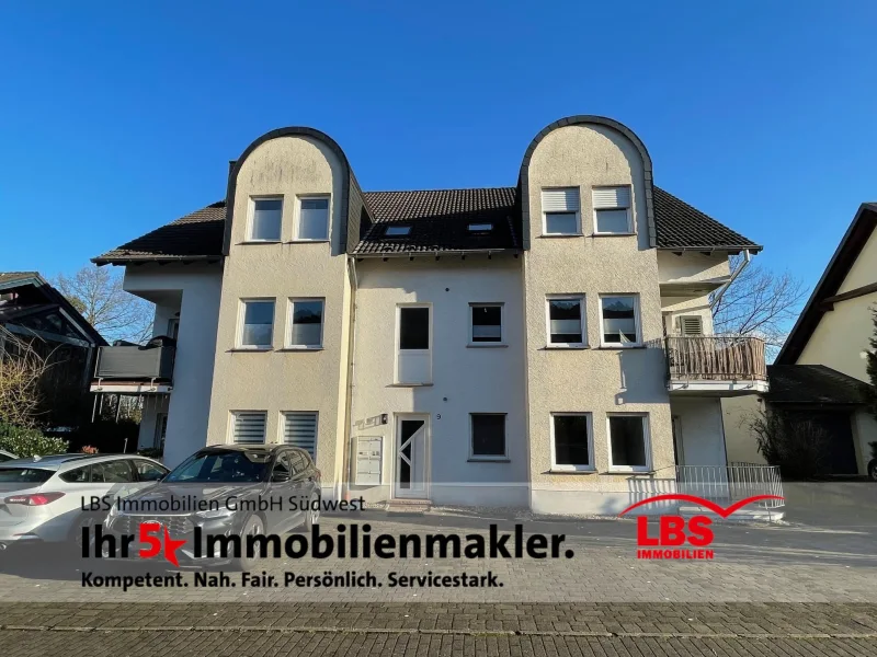 Vorderansicht - Wohnung kaufen in Föhren - Föhren, bezugsfreie und gut geschnittene 4-Zimmerwohnung mit Balkon 