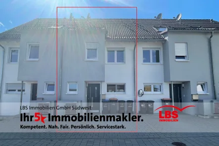 Hausansicht - Haus kaufen in Nufringen - Von der modernen Kapitalanlage zum neuen Zuhause!