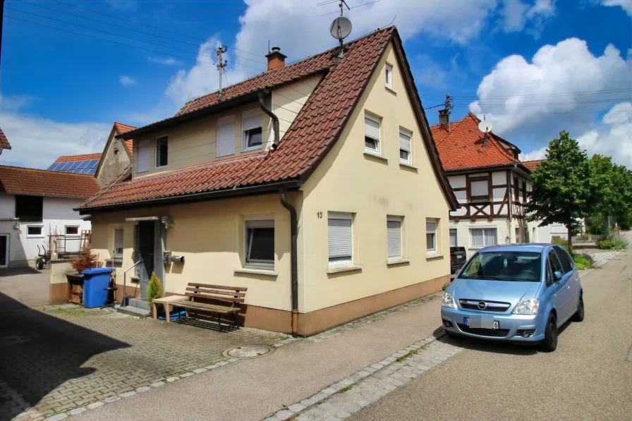 Ansicht - Haus kaufen in Bernstadt - Im neuen Jahr 2025 ins eigene Haus 