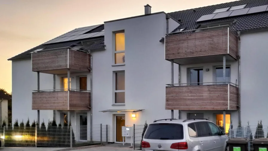 Titelbild - Wohnung mieten in Ehingen - Neu - für Singles oder als Zweitwohnung