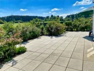 Terrasse/ Ausblick im Sommer