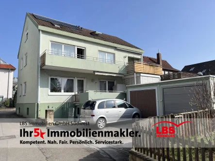 Südwestansicht - Haus kaufen in Wendlingen - GENERATIONENHAUS für 3 Familien! In Kürze komplett frei