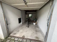 Garage mit Dachraum