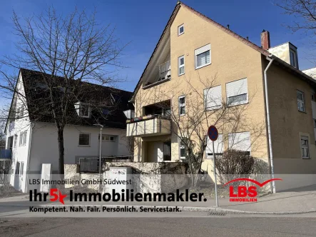 Ansicht 1 - Wohnung kaufen in Wendlingen - RUHIG + ZENTRAL! 2-Zi.-EG-Wohnung in 6-Fam.-Haus! TG-Platz! Gute Energetik (Nur 83 kWh, Klasse C)! 