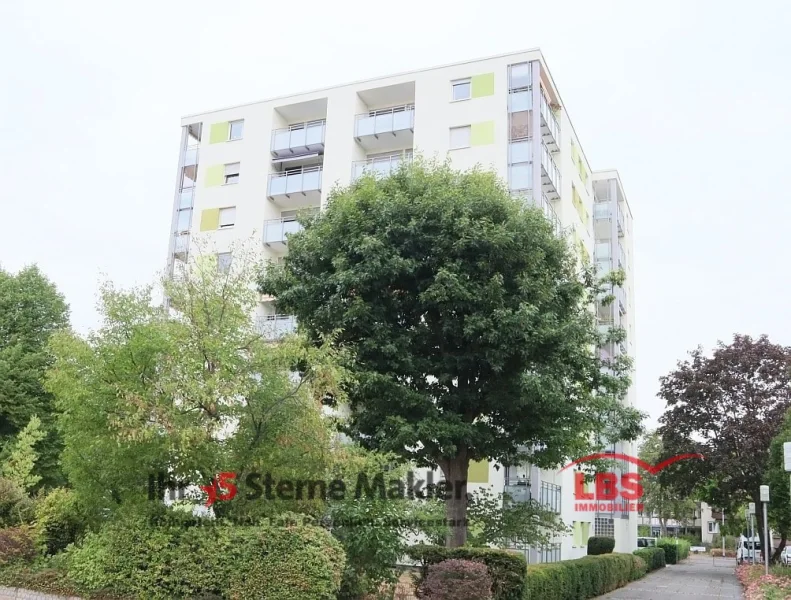 Ansicht Gartenseite - Wohnung kaufen in Viernheim - Renoviert Wohnung, Frei und kurzfristig beziehbar!