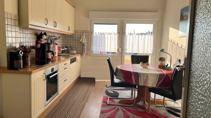 Küche - Wohnung kaufen in Ludwigshafen - Helle 3 Zimmer mit Sonnenbalkon! 