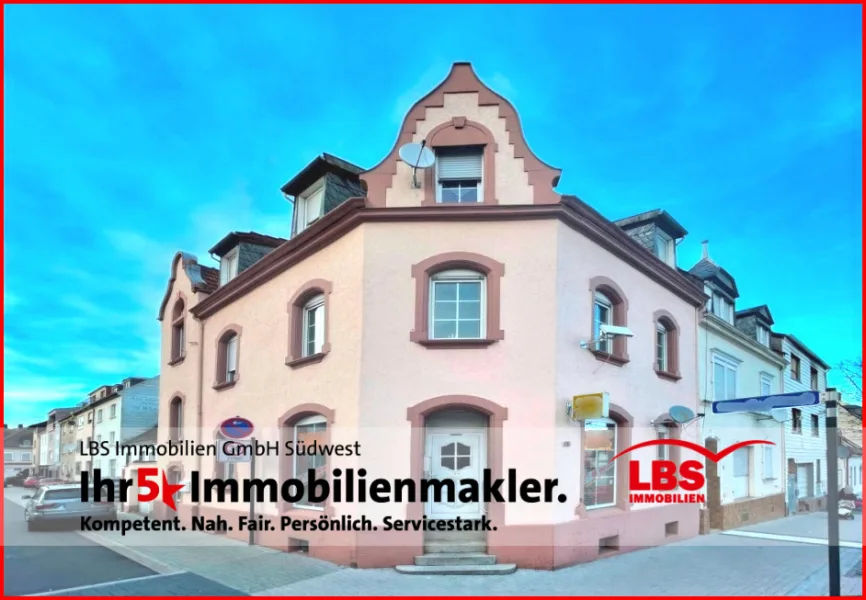 Hausfassade - Haus kaufen in Pirmasens - Kernsaniertes Mehrfamilienhaus mit Gewerbe !