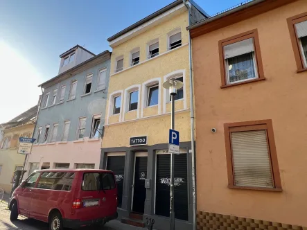 image002 - Haus kaufen in Worms - Wohnhaus mit Ladengeschäft! 