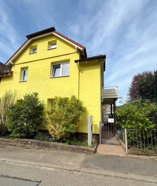 Frontansicht Haus - Haus kaufen in Eberbach - Schmuckstück! Zweifamilienhaus Innen wie Außen stilvoll