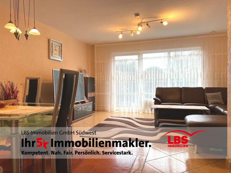 Wohnzimmer - Haus kaufen in Ludwigshafen - Ihr Reihenmittelhaus für die ganze Familie - Einziehen und Wohlfühlen.