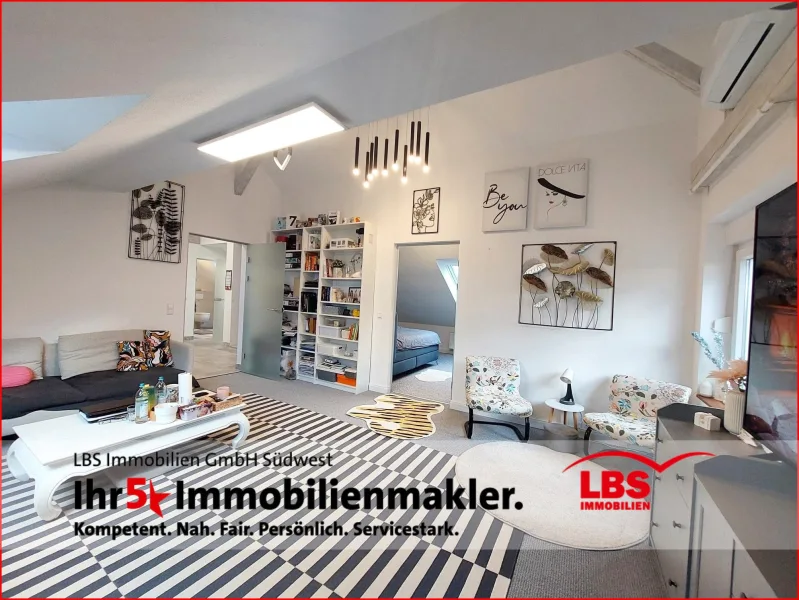 Wohnzimmer - Wohnung kaufen in Stutensee - Stilvoll Wohnen in Stutensee- Staffort!