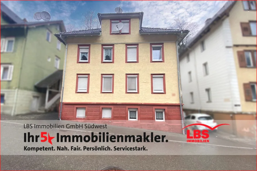 Außenansicht - Haus kaufen in Oberndorf - Mehrfamilienhaus mit vier Einheiten als Kapitalanlage