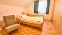 Schlafzimmer DG